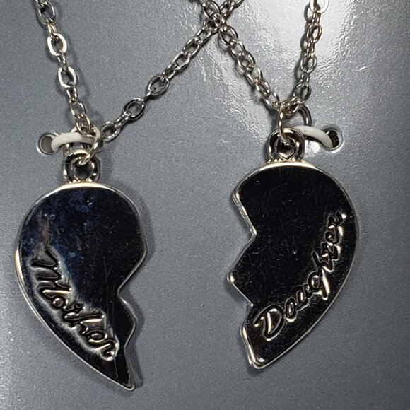 George Essentials Set of 2 - 16" Silver Tone Mother & Daughter Pendant Necklace - Picture 1 of 6